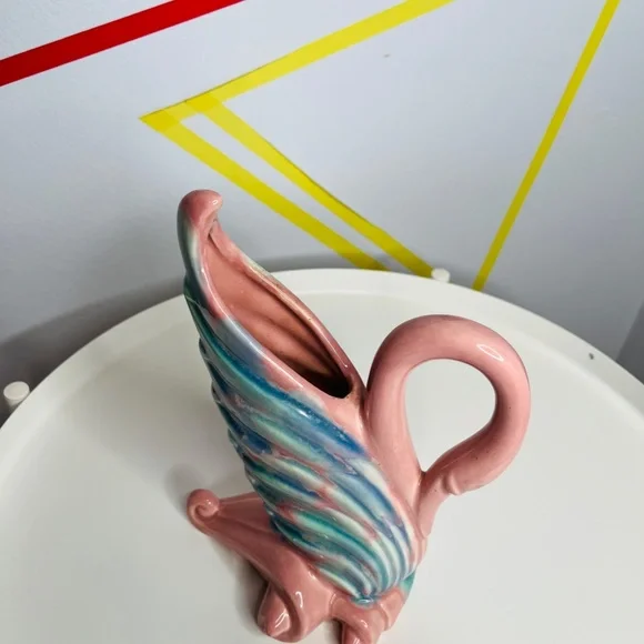 Pink Swan Vase - Picture 4 of 4